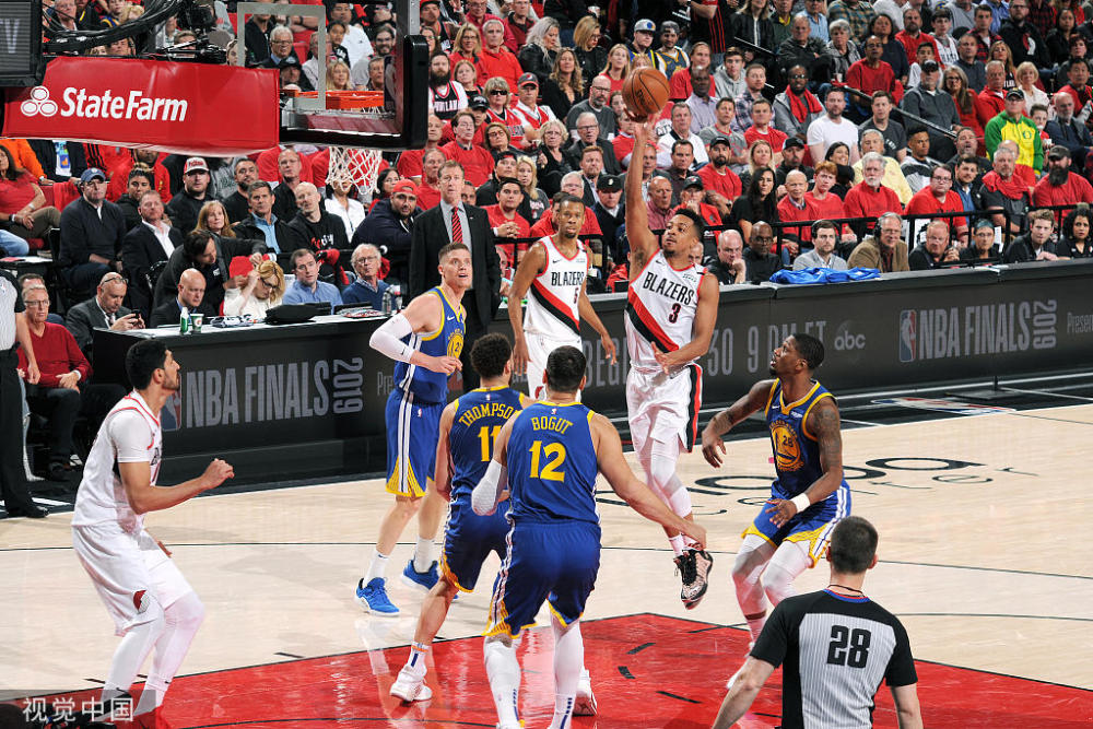 山东队横扫天津队，麦科勒姆统治全场