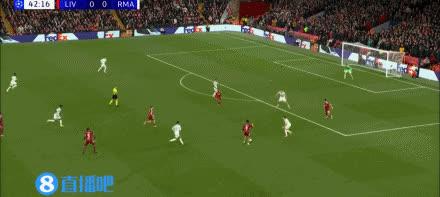 利物浦轻取巴西,库尔图瓦点燃赛场 利物浦轻取巴西,库尔图瓦点燃赛场