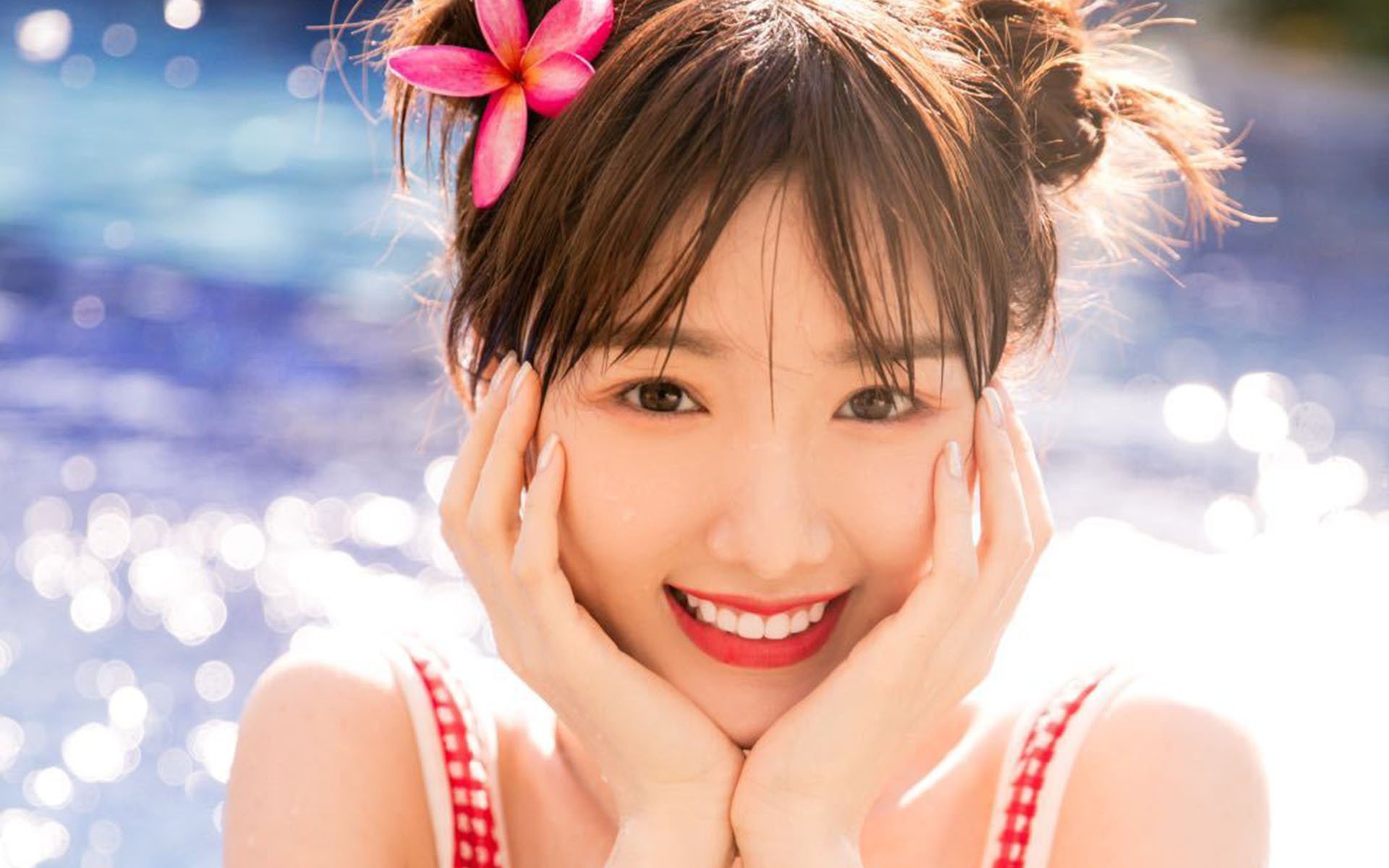 唯一性,在奇迹与传承之间—足球之神在同一天写下的两行诗